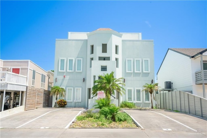 Want to escape to paradise?? This lovely  3 bedroom, 3 full bath - Beach Condo for sale in South Padre Island, Texas on Beachhouse.com
