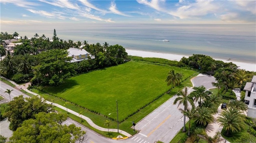 Discover the exceptional opportunity to design and build a - Beach Lot for sale in Naples, Florida on Beachhouse.com