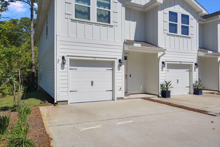 Welcome to Sandhill Pines! This exceptional end-unit residence - Beach Townhome/Townhouse for sale in Santa Rosa Beach, Florida on Beachhouse.com