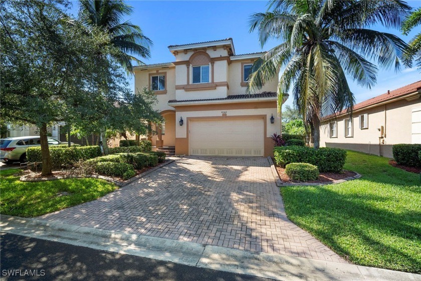 Welcome to Catalina Isles! This spacious two-story residence - Beach Home for sale in Fort Myers, Florida on Beachhouse.com