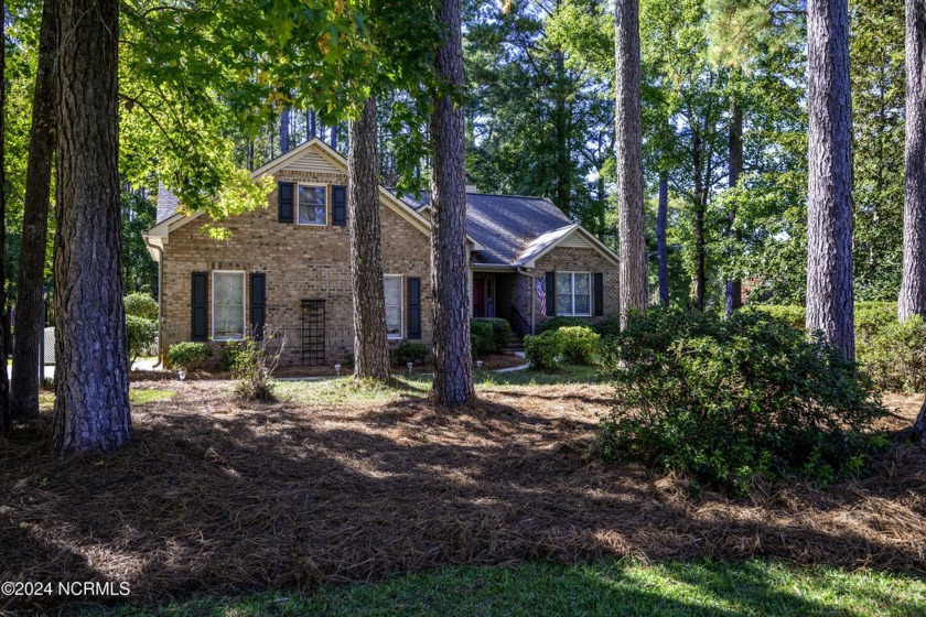 Welcome to 123 Saint Andrews Circle in the desirable Greenbrier - Beach Home for sale in New Bern, North Carolina on Beachhouse.com