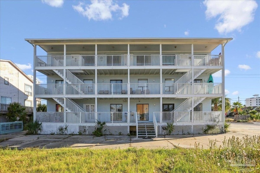 THE LOWEST PRICED CONDO ON NAVARRE BEACH!! Coastal Living in the - Beach Condo for sale in Navarre Beach, Florida on Beachhouse.com