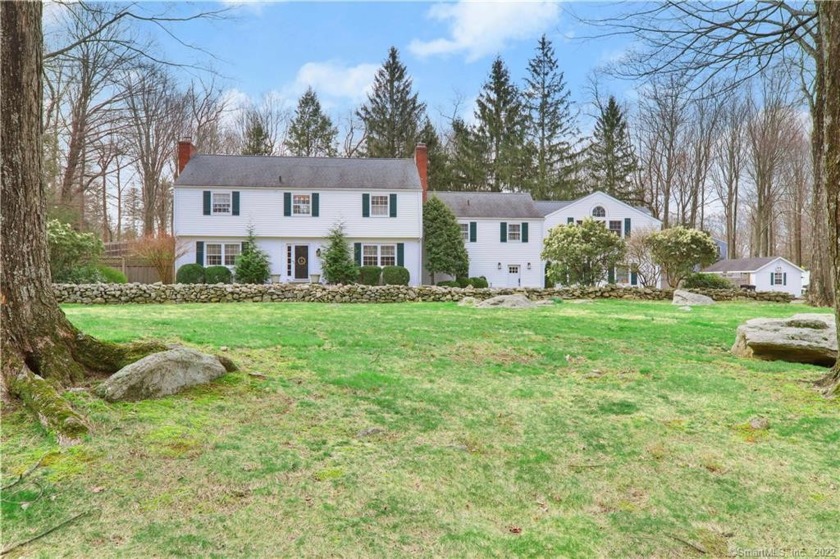 Just what you've been searching for! This traditional Colonial - Beach Home for sale in Stamford, Connecticut on Beachhouse.com