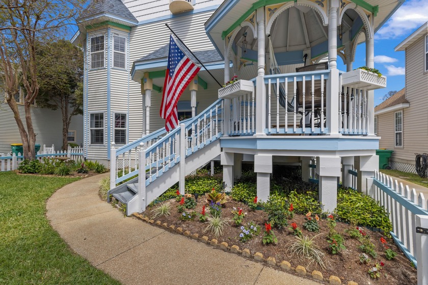 Welcome to this unique Florida Victorian style cottage, a - Beach Home for sale in Destin, Florida on Beachhouse.com