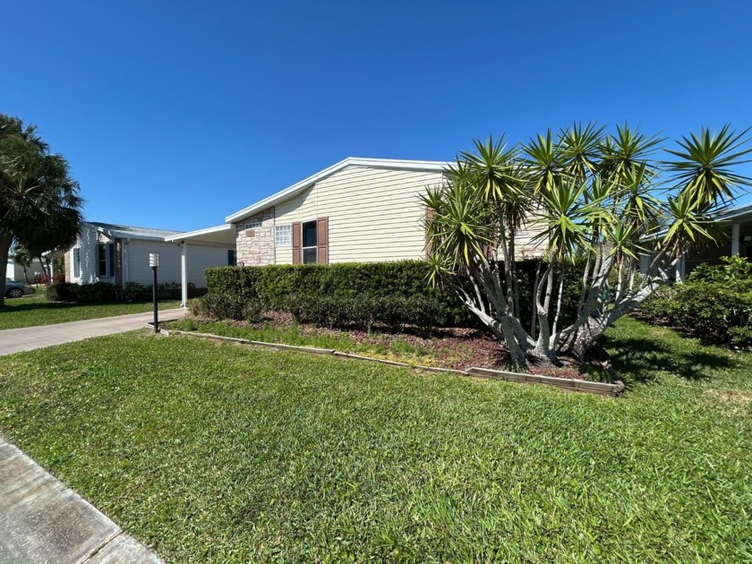 This beautifully maintained and fully furnished 2-bedroom - Beach Home for sale in Melbourne, Florida on Beachhouse.com