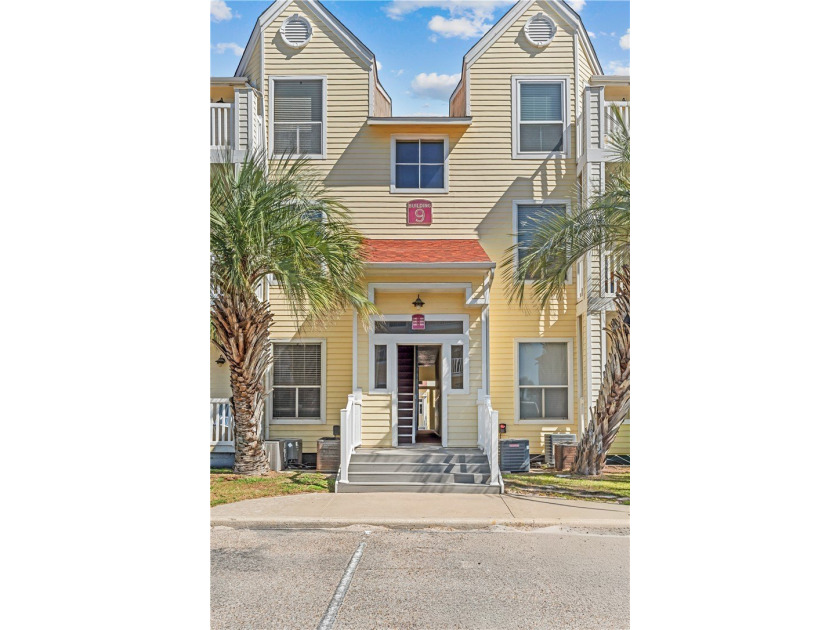 Coastal charm meets investment opportunity! This - Beach Condo for sale in Corpus Christi, Texas on Beachhouse.com