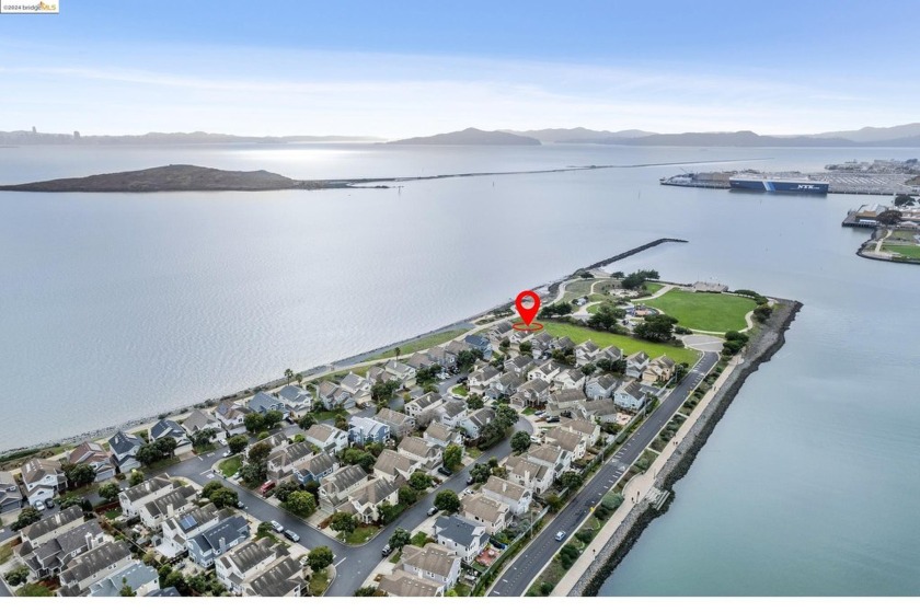 Experience unparalleled luxury at this stunning waterfront home - Beach Home for sale in Richmond, California on Beachhouse.com