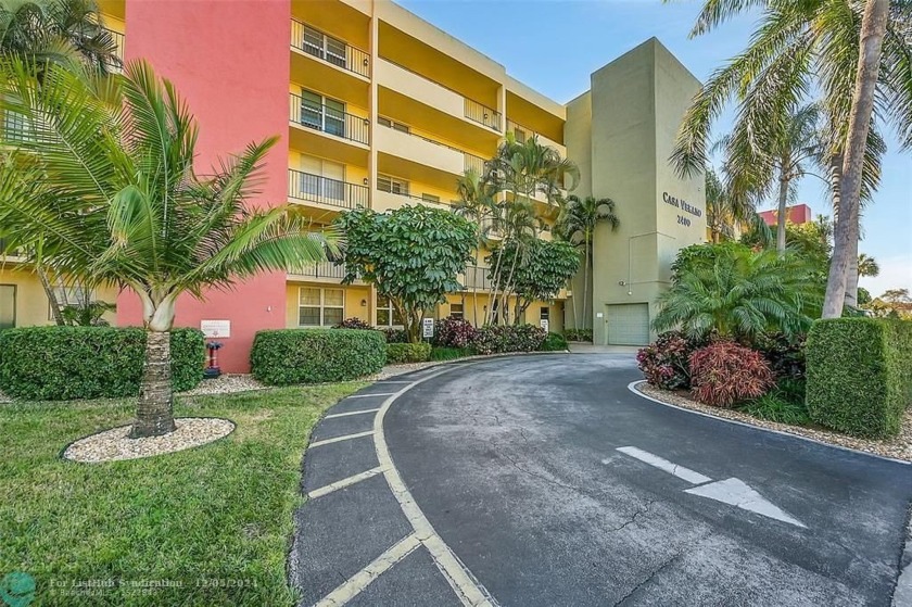 Charming 1 Bedroom, 1 Bath Condo in Prime Location! half block - Beach Condo for sale in Pompano Beach, Florida on Beachhouse.com