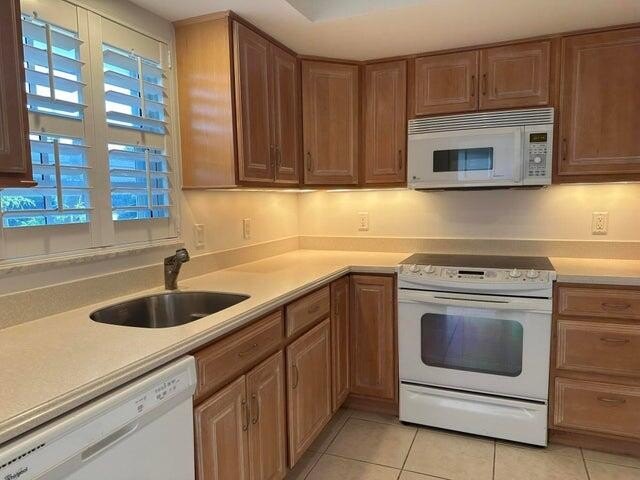 Beautiful 1st floor golf course condo in the City of Atlantis - Beach Condo for sale in Atlantis, Florida on Beachhouse.com