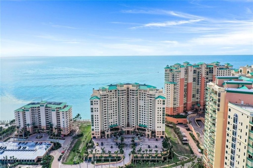 Exquisite and refined, this residence at Cape Marco epitomizes - Beach Condo for sale in Marco Island, Florida on Beachhouse.com