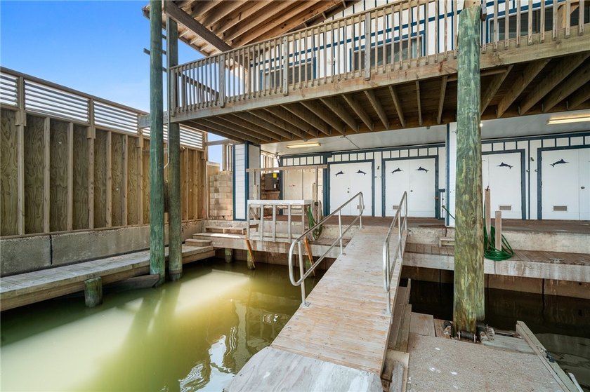 WATERFRONT CONDO WITH DEEDED COVERED BOAT SLIP + $50K BUYER - Beach Condo for sale in Port Aransas, Texas on Beachhouse.com