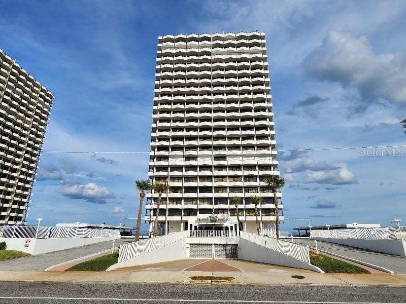 Wonderful 1 Bedroom 1 Bathroom Seventh Floor Luxury Condo with - Beach Condo for sale in Daytona Beach, Florida on Beachhouse.com