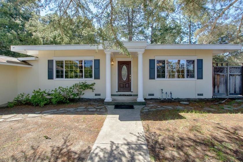 Welcome to this enchanting 3-bedroom, 1-bathroom single-level - Beach Home for sale in Scotts Valley, California on Beachhouse.com