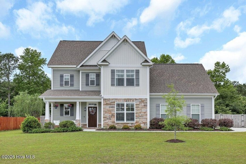 Welcome to 75 Fletcher Lane featuring four bedrooms, a great - Beach Home for sale in Hampstead, North Carolina on Beachhouse.com