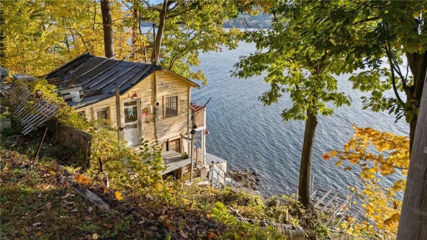 Here's your opportunity for a slice of Keuka Lake on East Bluff - Beach Home for sale in Jerusalem, New York on Beachhouse.com