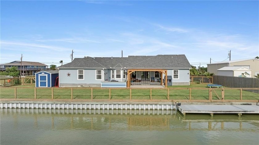 Waterfront living just got an upgrade. Welcome to 106 Dove Drive - Beach Home for sale in Rockport, Texas on Beachhouse.com