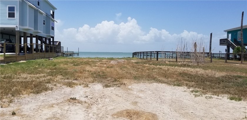 Amazing Bay Front lot in Holiday Beach. Enjoy beautiful sunsets - Beach Lot for sale in Rockport, Texas on Beachhouse.com