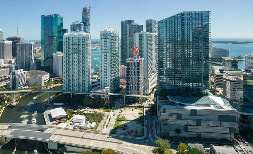 Located in the heart of Brickell, this pristine residence offers - Beach Condo for sale in Miami, Florida on Beachhouse.com