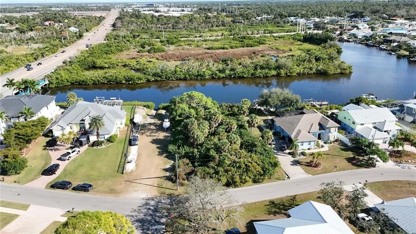 Discover one of the very few remaining buildable waterfront lots - Beach Lot for sale in Nokomis, Florida on Beachhouse.com