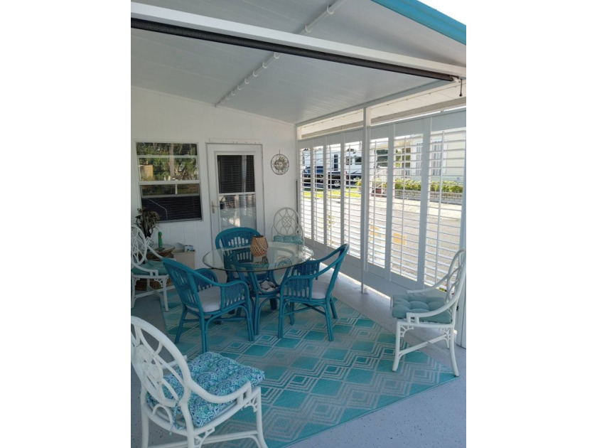 A Cozy Beach home only a short 5 minute drive to the South beach - Beach Home for sale in Vero Beach, Florida on Beachhouse.com