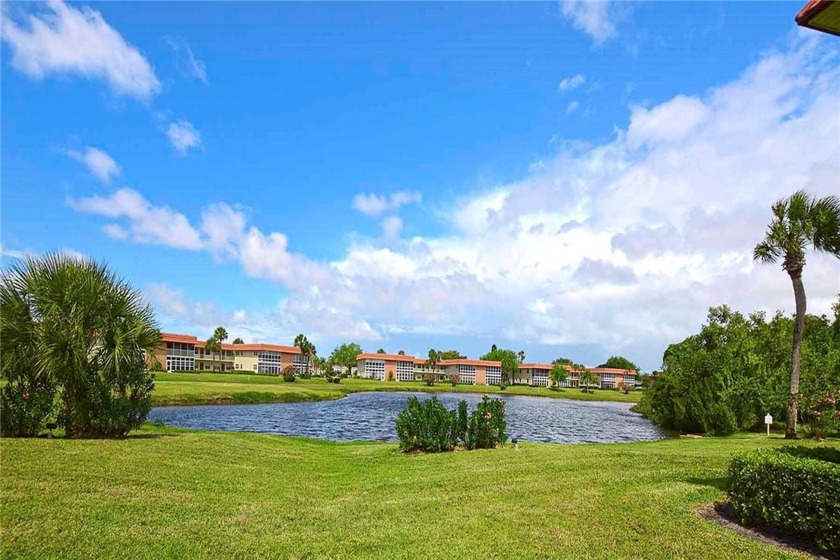 Live in paradise for an affordable price! This beautiful condo - Beach Home for sale in Vero Beach, Florida on Beachhouse.com