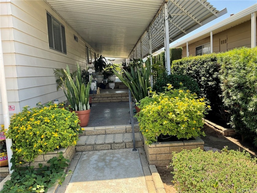 Welcome to the beautiful and friendly community of lake park - Beach Home for sale in Yorba Linda, California on Beachhouse.com