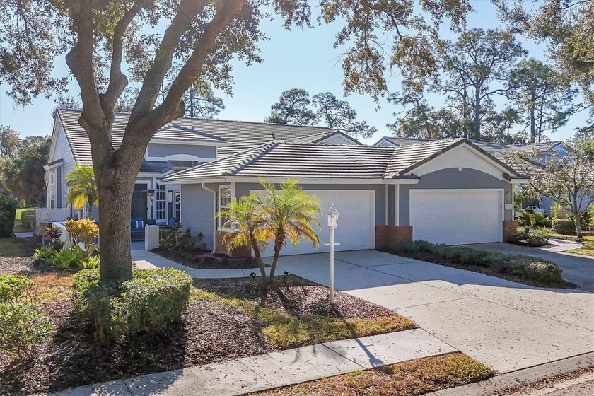 This move-in ready, updated, and impeccably maintained 2-bedroom - Beach Home for sale in University Park, Florida on Beachhouse.com