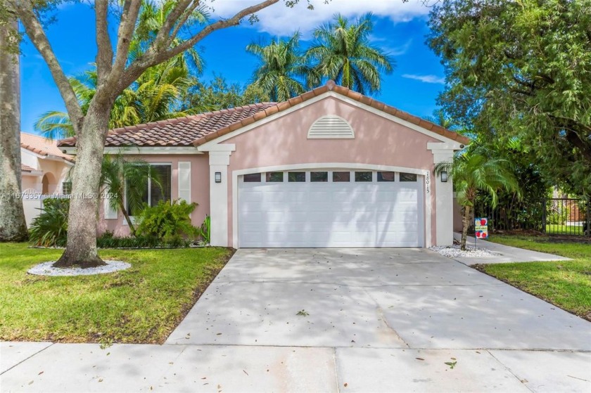 This beautifully remodeled 3-bed, 2-bath home in Silver Lakes is - Beach Home for sale in Pembroke Pines, Florida on Beachhouse.com