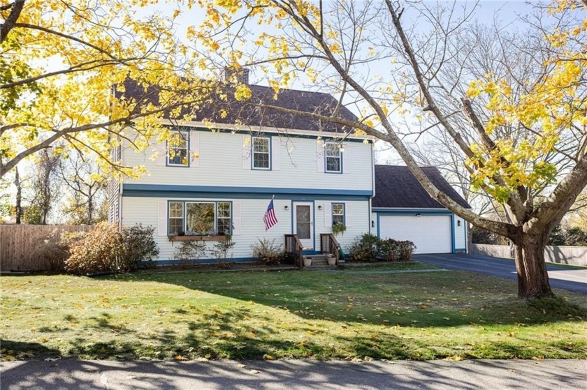 This is the one you've been waiting for...a well maintained - Beach Home for sale in Portsmouth, Rhode Island on Beachhouse.com