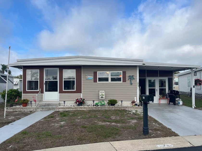 This solid, eclectically decorated, fully furnished 2 Bed/2 Bath - Beach Home for sale in Largo, Florida on Beachhouse.com