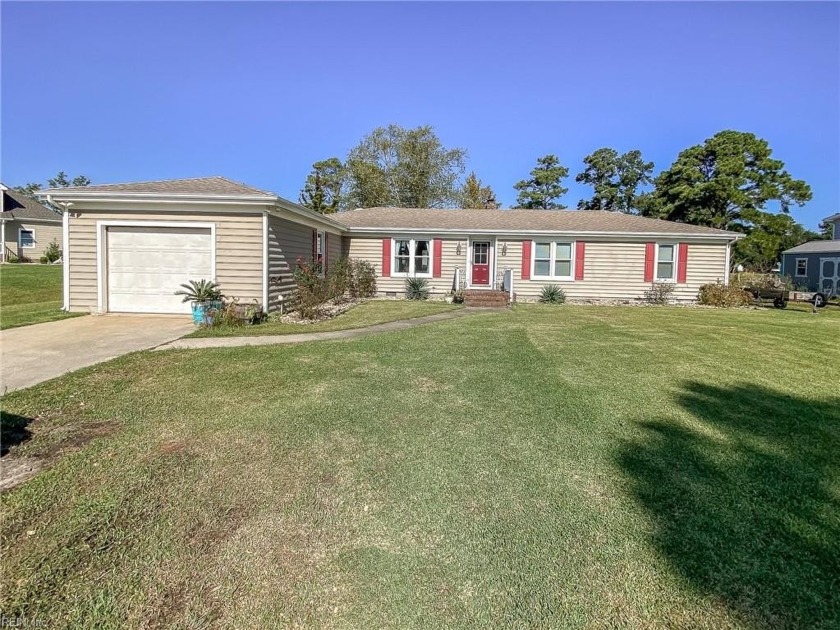 Enjoy waterfront living at it's best on Bells Island. Bring your - Beach Home for sale in Currituck, North Carolina on Beachhouse.com