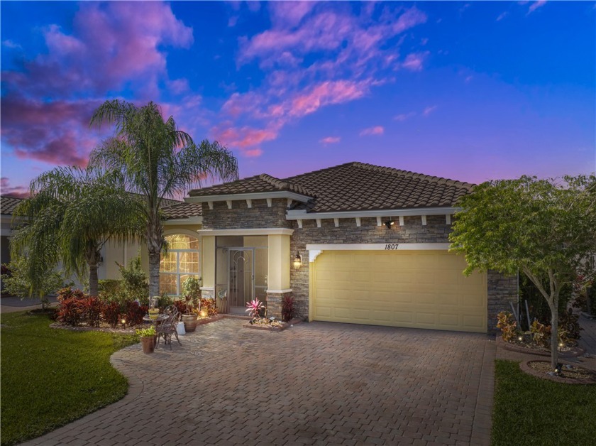 Discover modern luxury in this stunning Lennar 3 Bedroom, 2.5 - Beach Home for sale in Vero Beach, Florida on Beachhouse.com