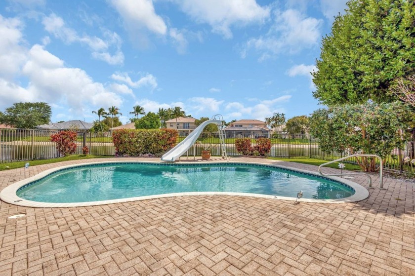 Impressive Wellington LAKEVIEW POOL Home For Sale or Trade! - Beach Home for sale in Wellington, Florida on Beachhouse.com