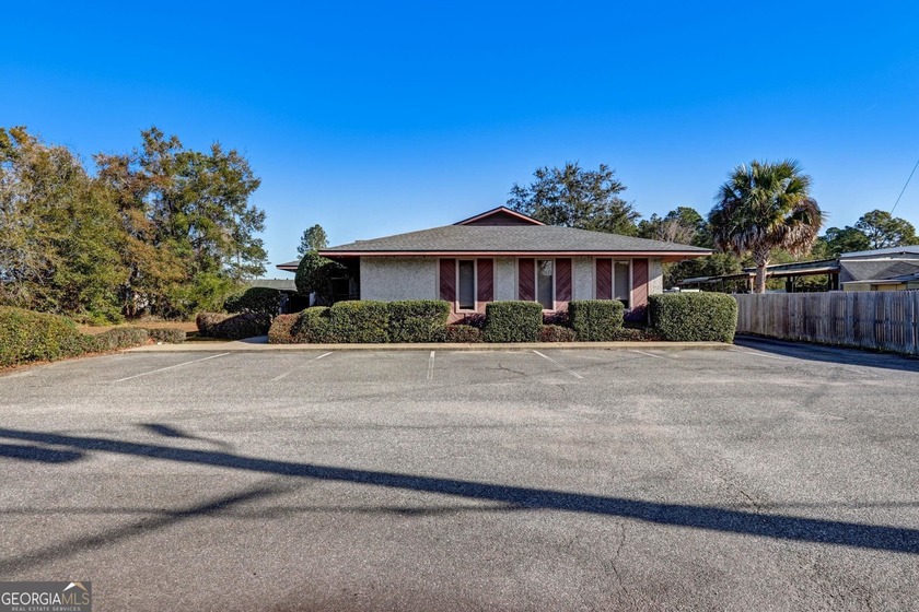 PREMIER OFFICE SPACE IN MIDTOWN ST. MARYS, GA ONLY A FEW MILES - Beach Commercial for sale in Saint Marys, Georgia on Beachhouse.com