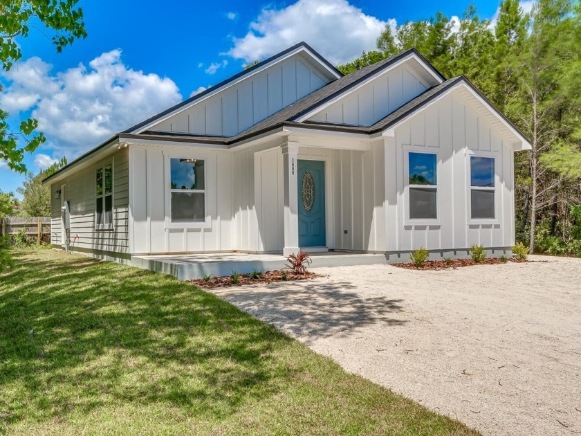 Beautiful new construction home located in Carrabelle Landings - Beach Home for sale in Carabelle, Florida on Beachhouse.com