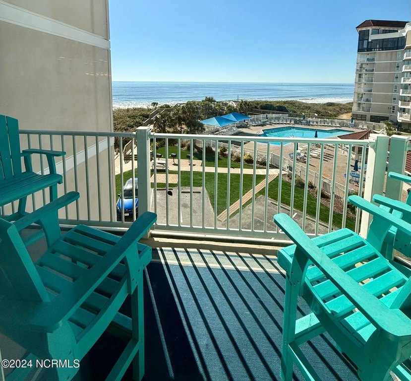 Welcome to your dream beach resort condo! This beautifully - Beach Condo for sale in North Topsail Beach, North Carolina on Beachhouse.com