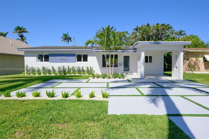 Turnkey home in Hollywood Lakes. Never lived in since renovated - Beach Home for sale in Hollywood, Florida on Beachhouse.com