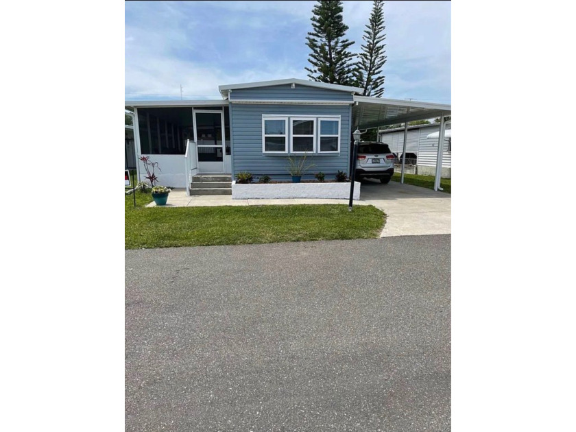 This beautifully updated two-bedroom, two-bath home in the - Beach Home for sale in South Daytona, Florida on Beachhouse.com