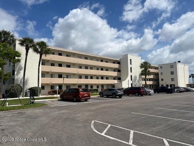 LIVING THE DREAM! GATED WATERFRONT CONDO COMMUNITY. Direct - Beach Condo for sale in Titusville, Florida on Beachhouse.com