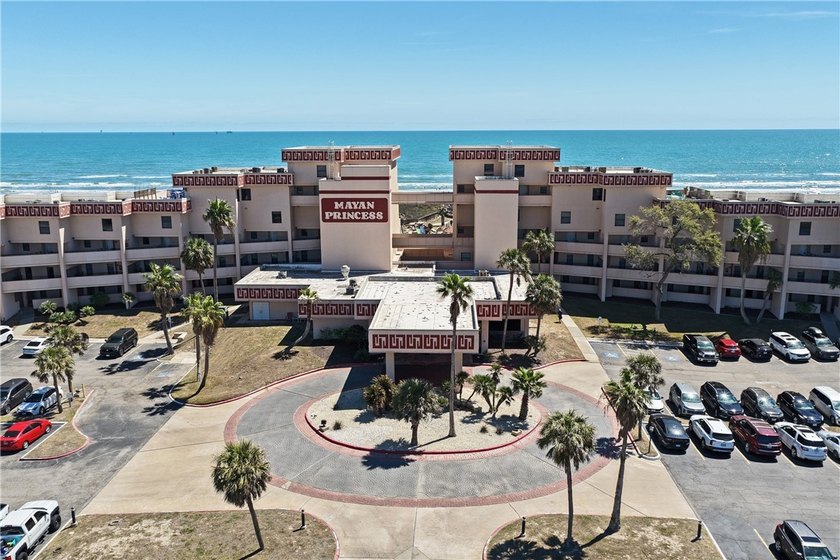 Gulf-front ease & ground-floor convenience at Mayan Princess - Beach Condo for sale in Port Aransas, Texas on Beachhouse.com