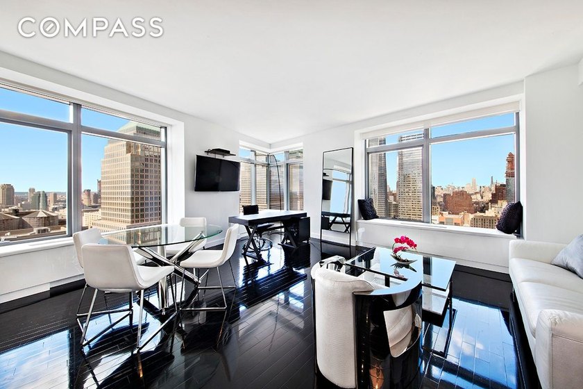 A stunning two-bedroom, two-bathroom apartment with a wide-open - Beach Condo for sale in New York, New York on Beachhouse.com