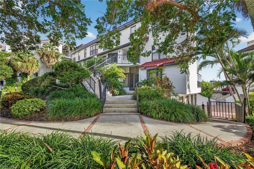 Stunning Waterfront Condo in Isles of Capri - A True Gem! Don't - Beach Condo for sale in Naples, Florida on Beachhouse.com