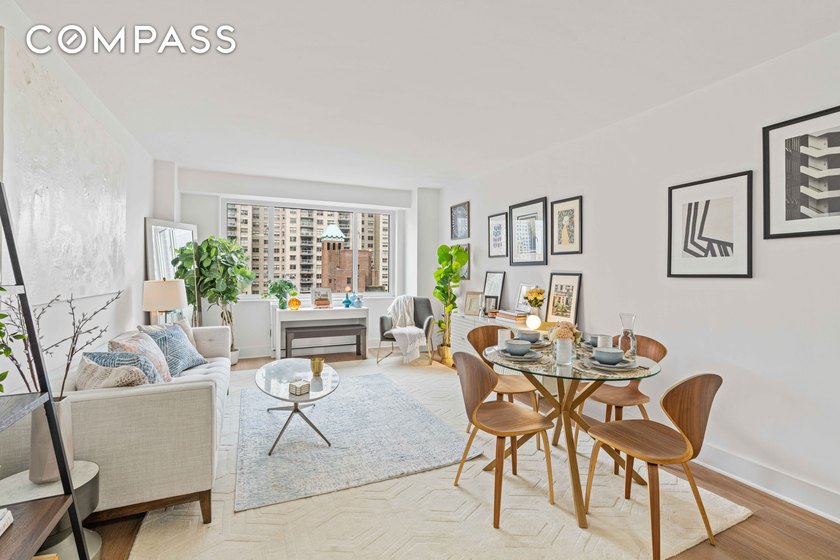 Sponsor Unit. No Board Approval. Absolutely stunning north city - Beach Condo for sale in New York, New York on Beachhouse.com