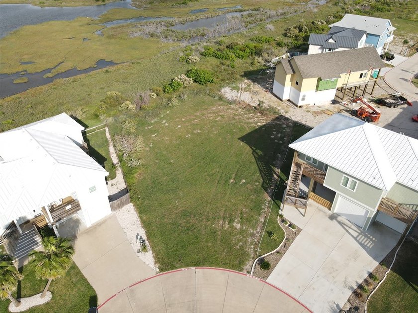 One of the largest homesites in Paradise Pointe, offering space - Beach Lot for sale in Port Aransas, Texas on Beachhouse.com