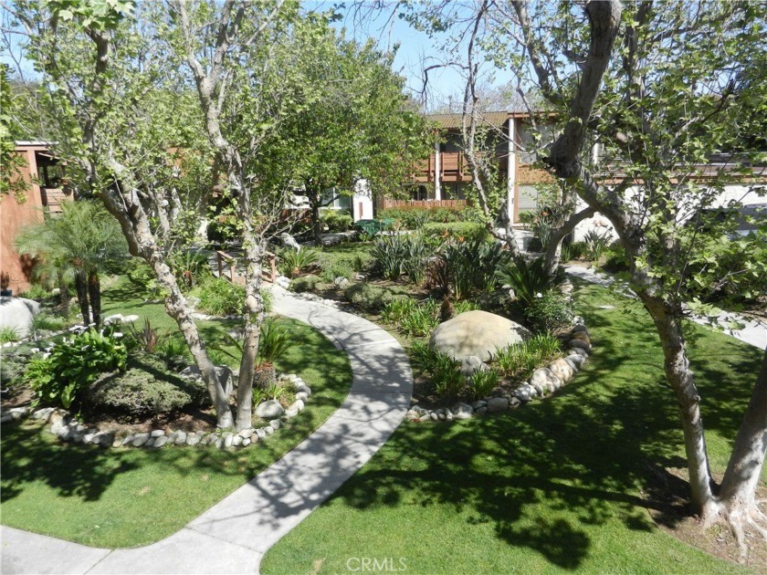 rare 3 bedeoom 2 bath condo in elegant Virginia Country Club - Beach Condo for sale in Long Beach, California on Beachhouse.com