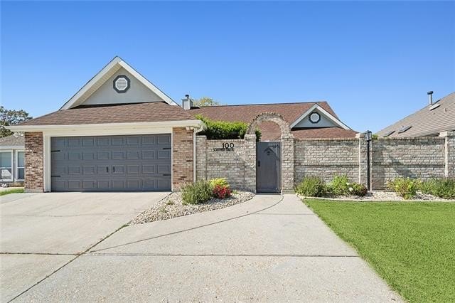 WELCOME TO YOUR NEW WATERFRONT HOME IN THE EDEN ISLES - Beach Home for sale in Slidell, Louisiana on Beachhouse.com