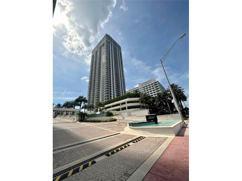 Sunsets Views! 2-bedroom, 2-bathroom residence with an amazing - Beach Condo for sale in Miami Beach, Florida on Beachhouse.com