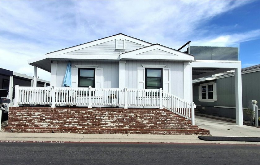 OPEN HOUSE Sat/Sun 11a-3pm. CHECK IN AT THE CLUBHOUSE This - Beach Home for sale in Huntington Beach, California on Beachhouse.com