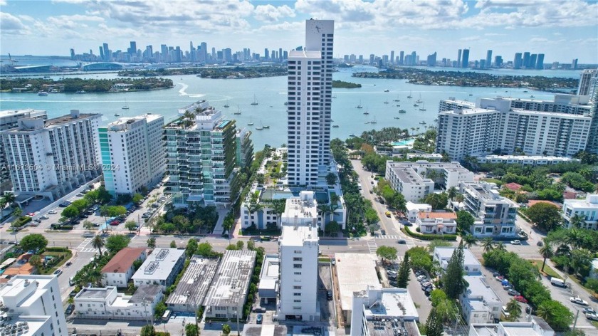 Small condo, incredible location in the heart of Miami Beach - Beach Condo for sale in Miami Beach, Florida on Beachhouse.com