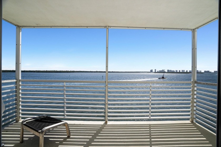 WOW, WHAT A VIEW!  TOP FLOOR OF LANDINGS SOUTH WITH EXPANSIVE - Beach Condo for sale in North Palm Beach, Florida on Beachhouse.com